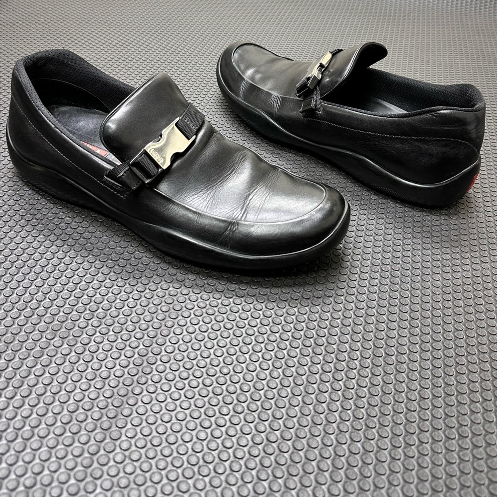 PRADA BLACK LEATHER LOAFERS SLIP ON #141187 MEN'S SHOES SIZE 8 1/2 MADE IN ITALY